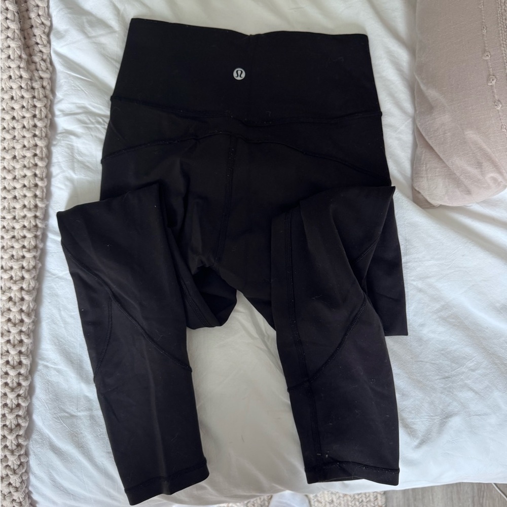 Black Lululemon leggings - In Movement Everlux 25”